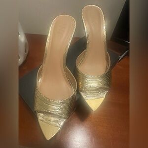INC International Concepts Metallic Gold Pointed-Toe Mules